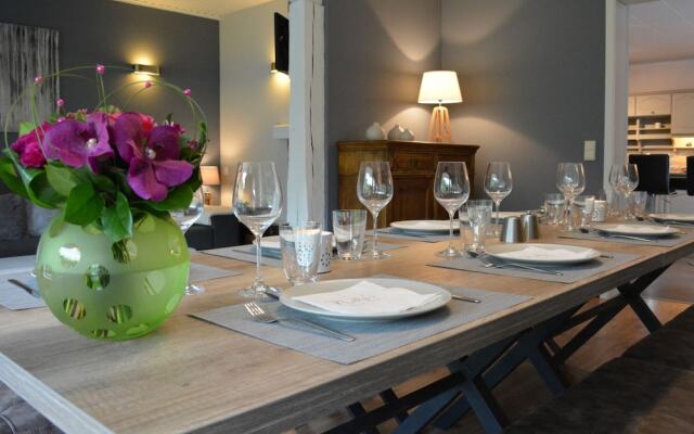 Luxurious Holiday Home in Hamoir With Terrace