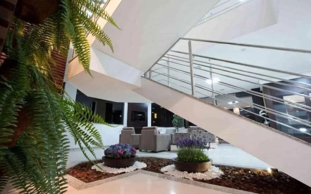 Serras Hotel