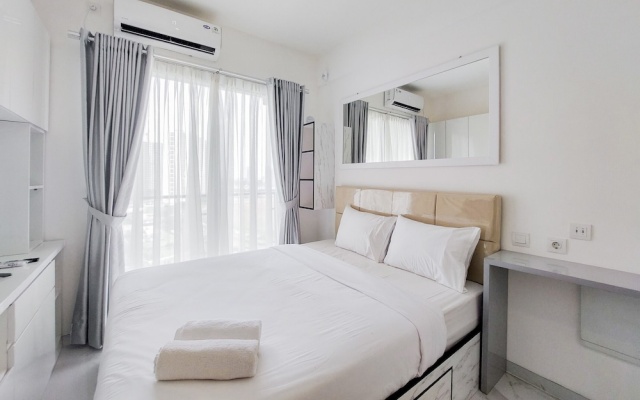 Cozy Living and Comfort Studio at Sky House BSD Apartment – Guest Rooms – Legok