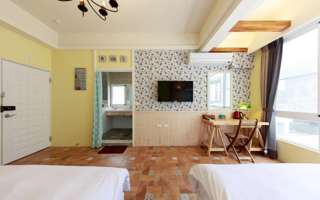 Oia Cafe B&B