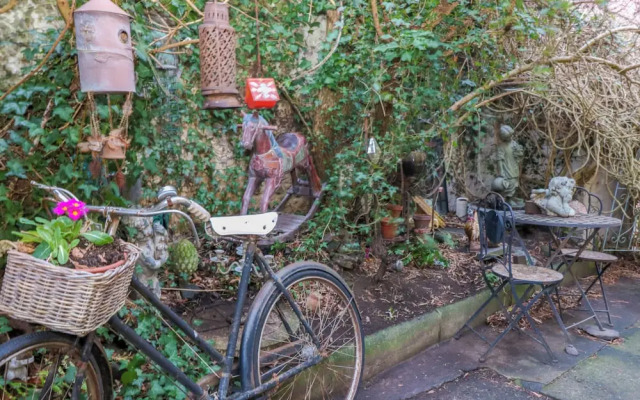 Wonderland Cottage