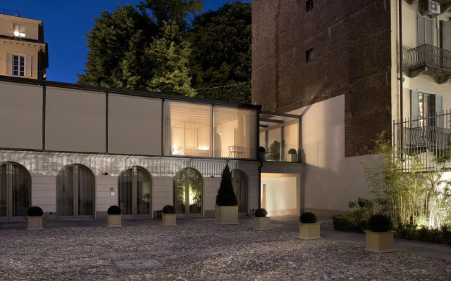 Opera 35 Boutique Hotel