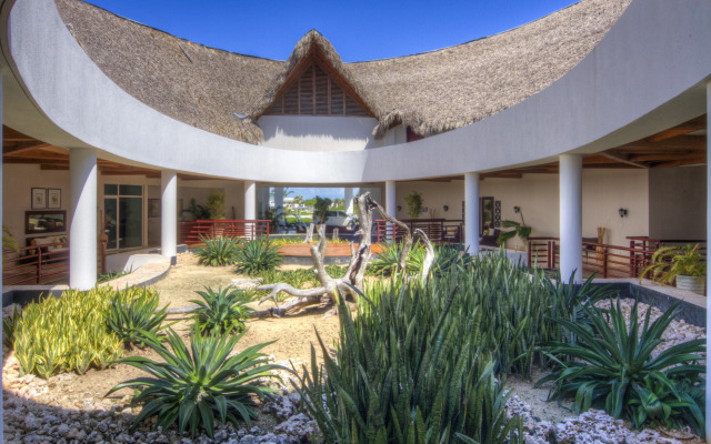 Punta Palmera Cap Cana by Essenza Retreats