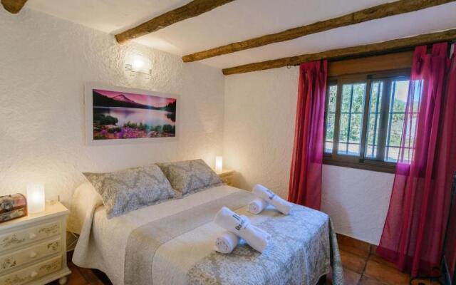 Villa Sol Alozaina by Ruralidays