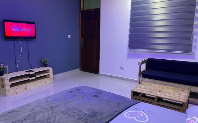 Fully Furnished Studio Apartment