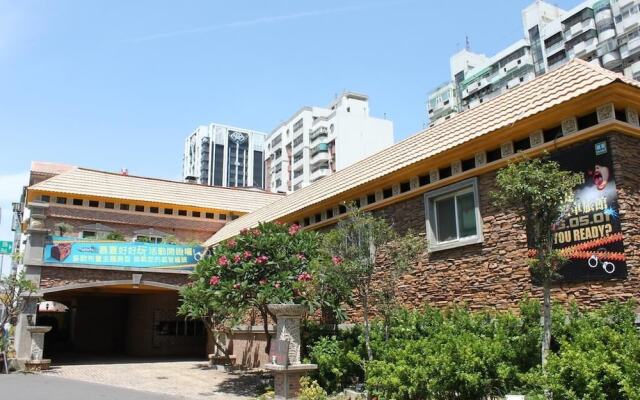 Mucha Motel