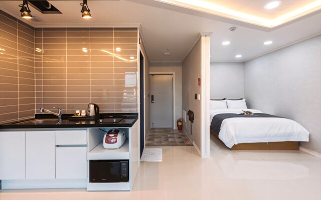 Yeosu Paradise Spa Pension