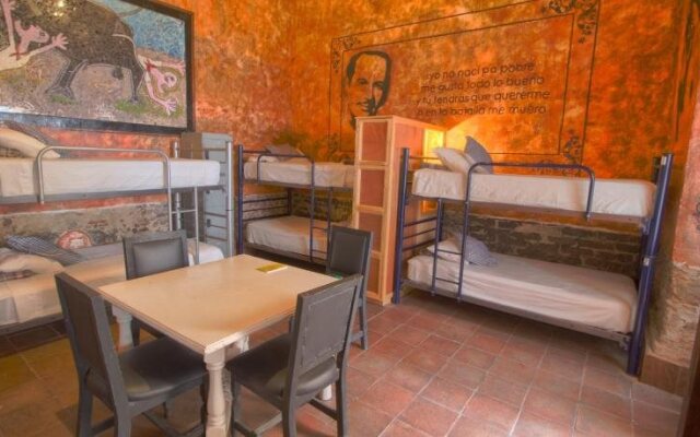 Hostal Punto 79 - Hostel