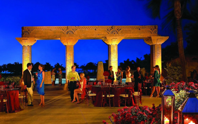 The Royal at Atlantis