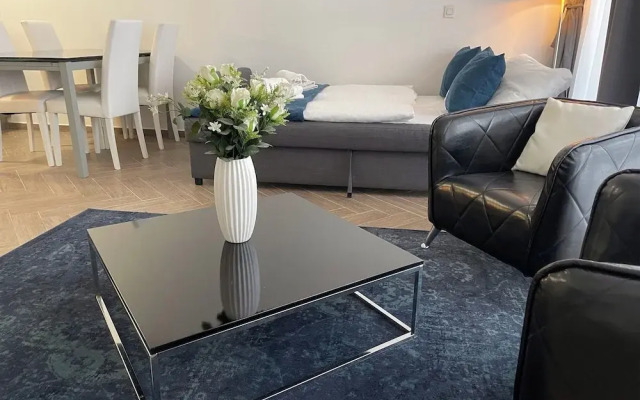 Smart Carrara Apartments