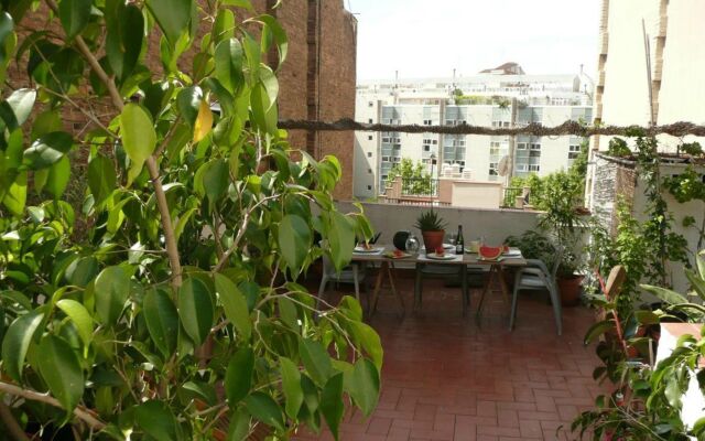 Watermelon - Penthouse Apartment