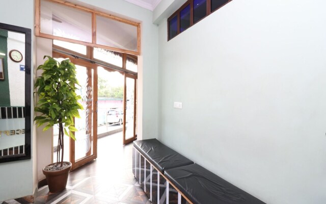 OYO 19123 Sunshine Guest House