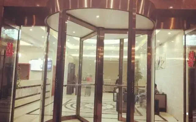 Tingyue Yiju Hotel