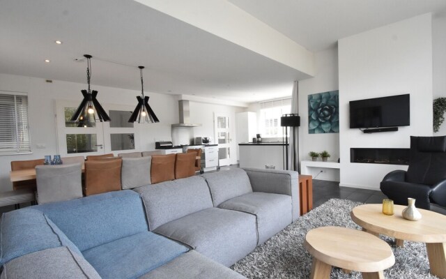 Modern Villa with Jacuzzi and Sauna in Harderwijk Flevoland