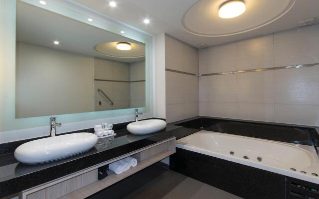 Holiday Inn Express Mexico - Toreo by IHG