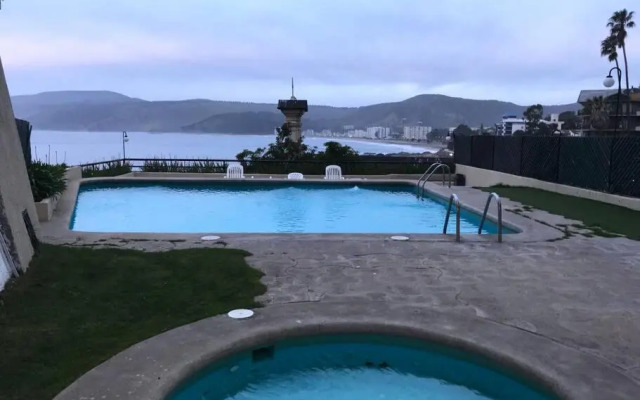 Espectacular departamento frente a playa chica