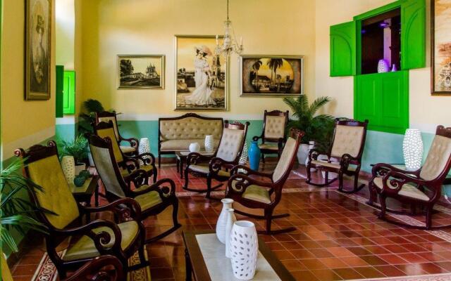Hotel E La Calesa