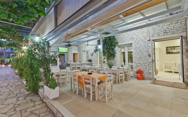 Rouda Bay Hotel