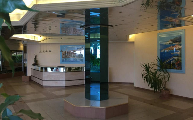 Sharon Apartment in Victoria Beach