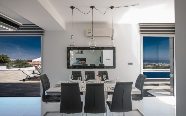 KO1 With Breathtaking sea Views
