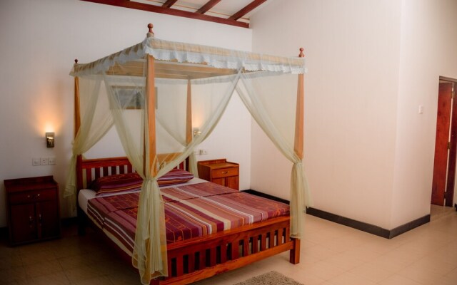 Sinharaja Park Hotel