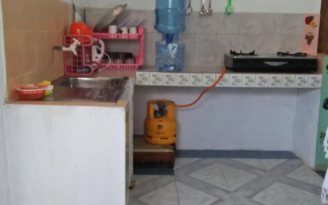 Kingfisher Family Guest & Hostel