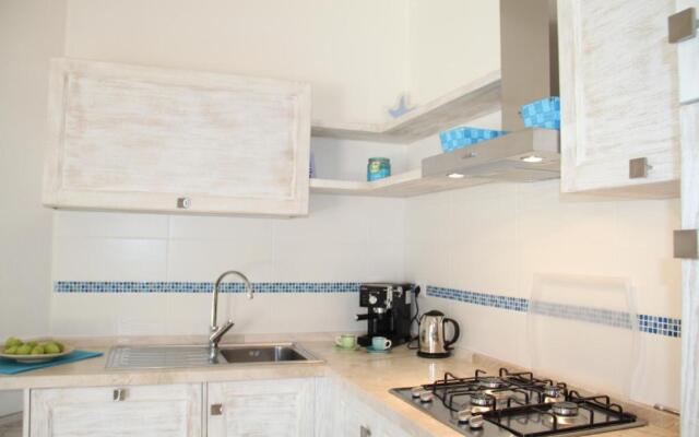Turquoise & Wood Stylish House 23