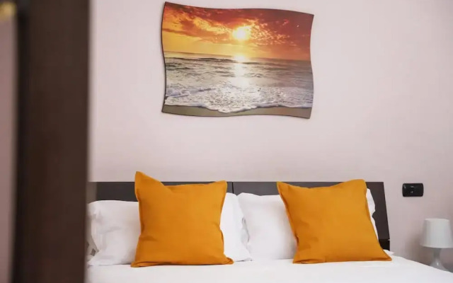Metro Solfatara Apartment by Wonderful Italy