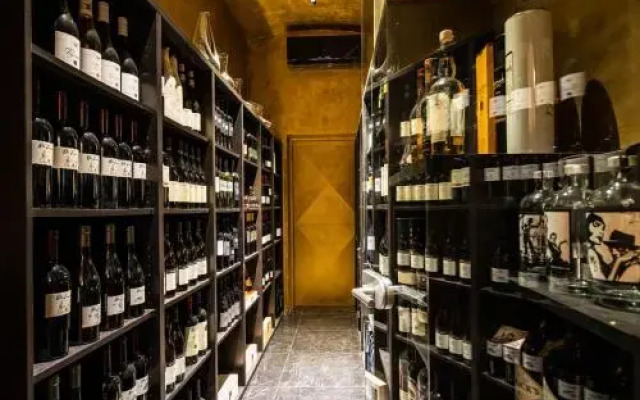 Dam Boutique Hotel And Restaurant