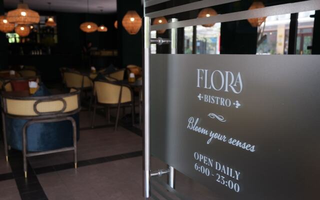 The Bloom Classic - Hotel and Bistro