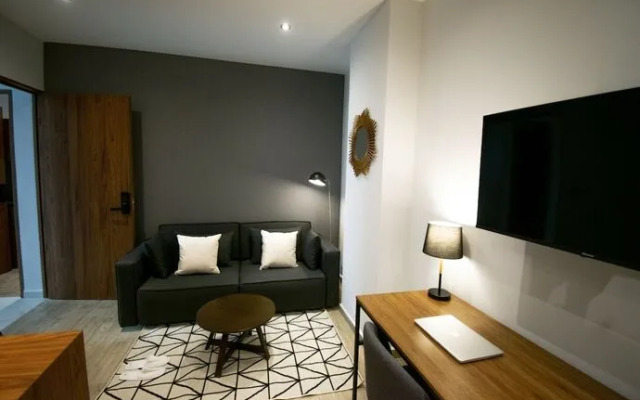 Churchill Residence Suites