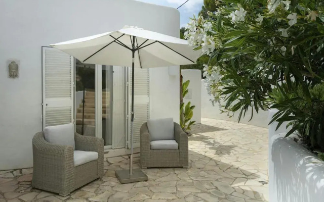 Tranquil Villa With Private Pool