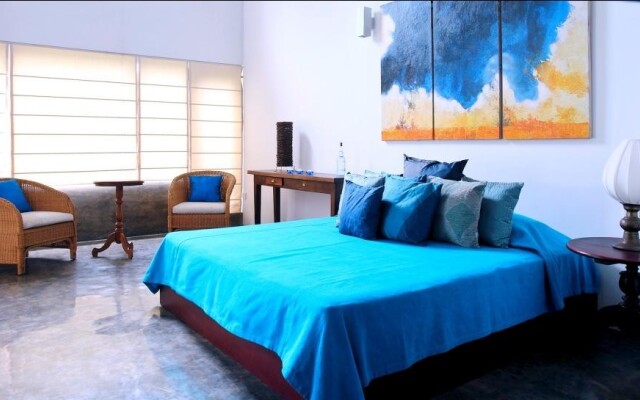 Saffron & Blue - an elite haven