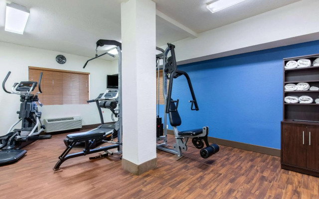 Comfort Inn & Suites