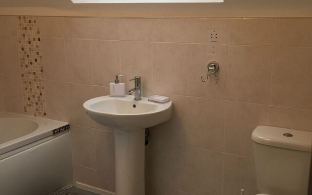 North Bridge Apartment