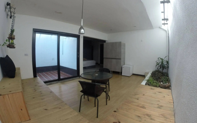 Ayenda 1224 Pixel House