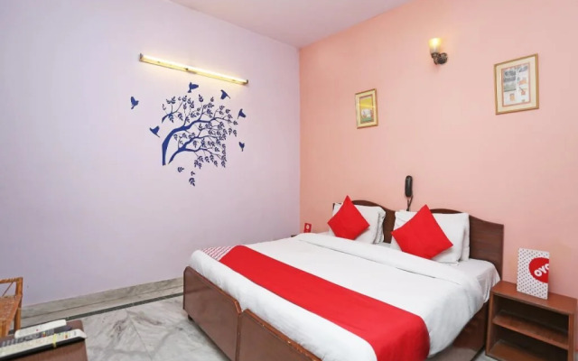 Oyo 708 Hotel Sanjeevni