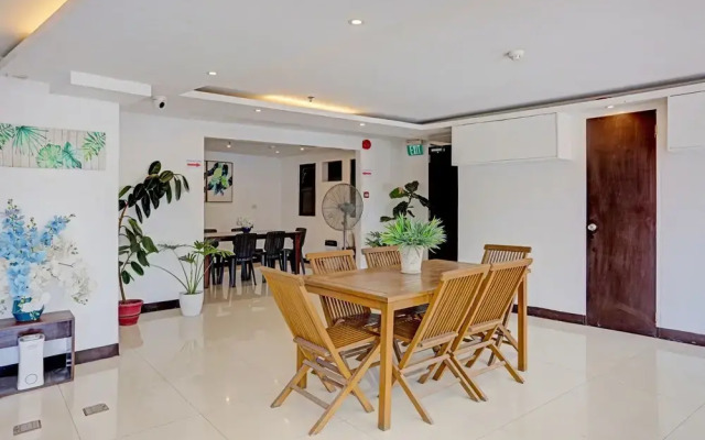 OYO 232 Premium Nest Nano Suites Fort Vaccinated Staff