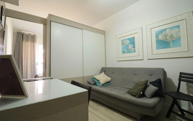 Lindo apartamento frente piscina com wi-fi - HB19F