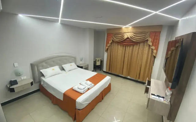 Britney Hotel Machala