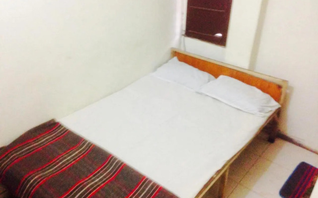Roop Guest House