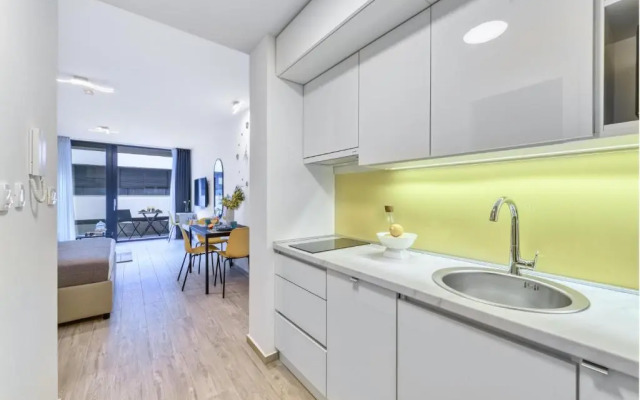 M&P- Lovely 1-bedroom condo with free parking