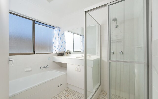 Bangalee, Unit 5/41 Soldiers Point Road