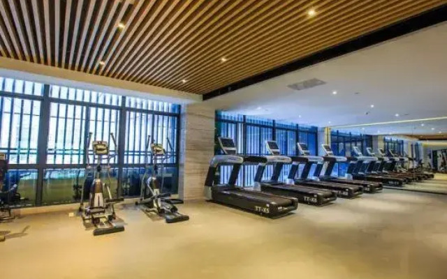 Carlstun International Hotel