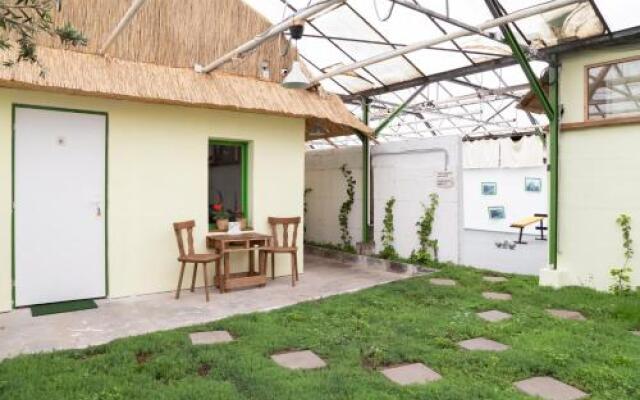 Rastlinky.Sk Greenhouse Guestrooms