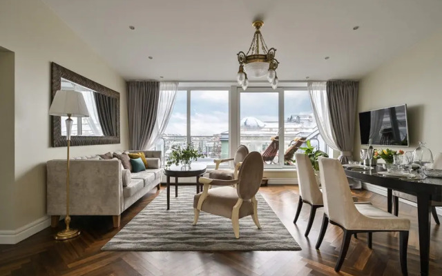 Minin Apartments на Караванной 11 (мансарда c террасой)