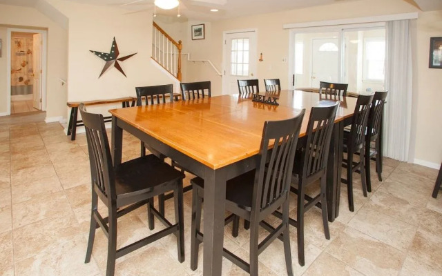 Straight To The Beach by RedAwning