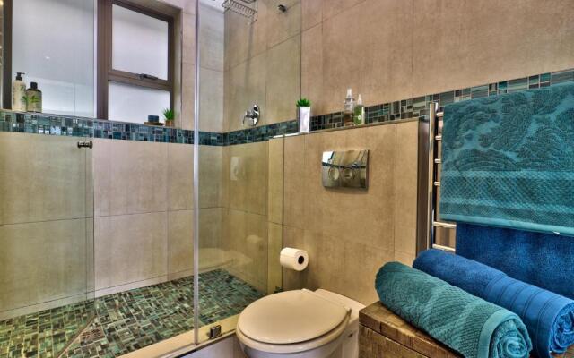 Bay Point Apartment on Beach Road