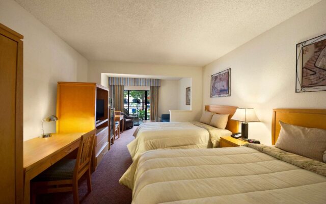 Ramada by Wyndham Kissimmee Downtown Hotel