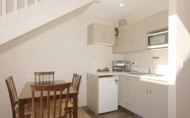 Hanmer Apartments